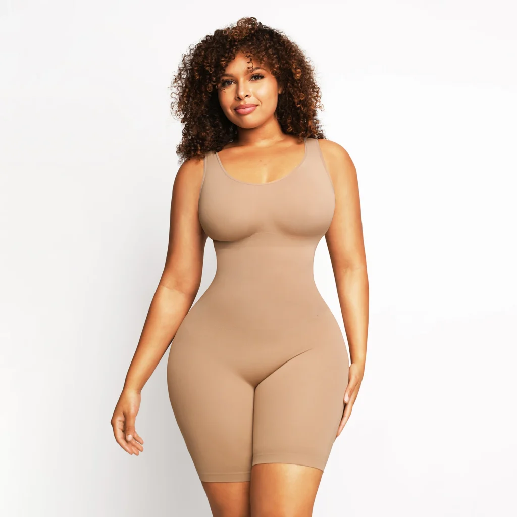 Shapewear femme gainant corps entier avec contrôle du ventre et effet liftant